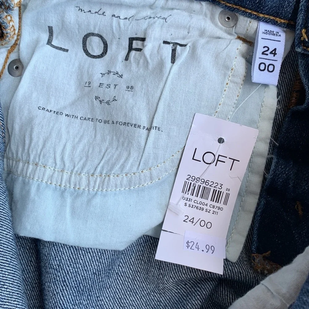 🆕LOFT denim shorts